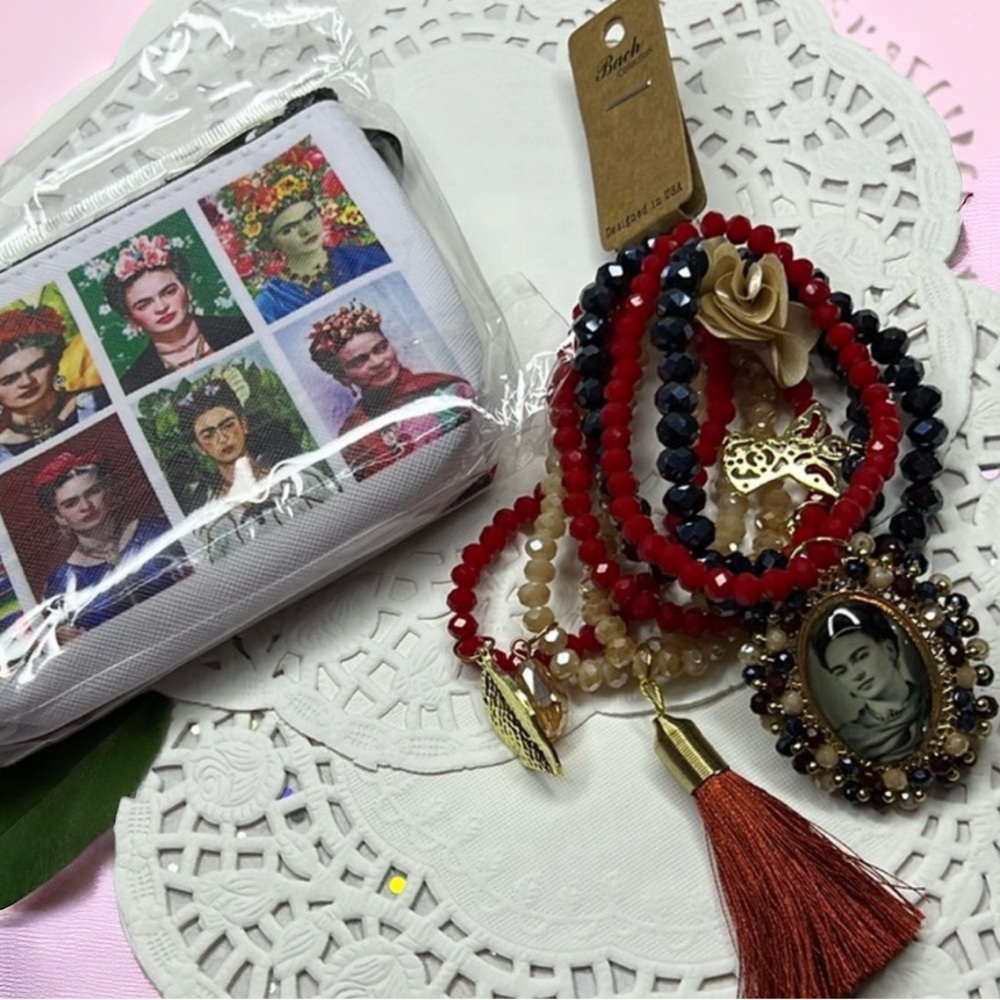 🤎NWT Frida Kahlo🤎